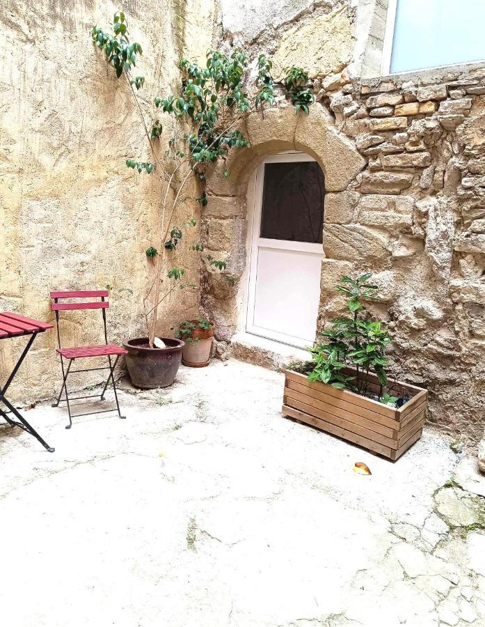 Appartement Centre L'Isle Sur La Sorgue L'Isle-sur-la-Sorgue Exterior photo